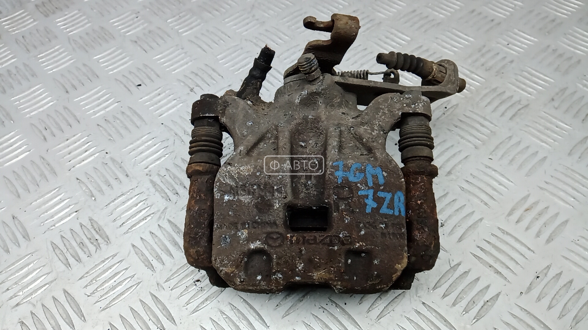 Суппорт тормозной задний правый