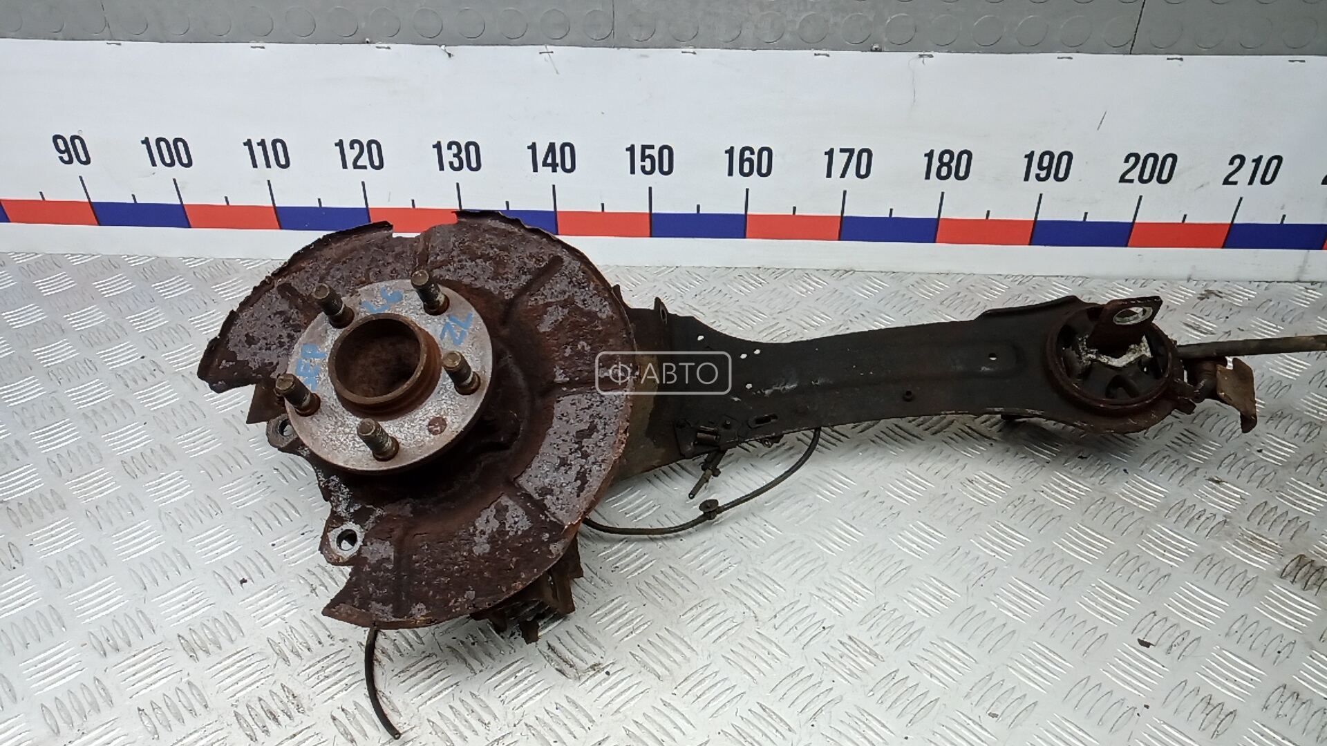 Ступица задняя левая