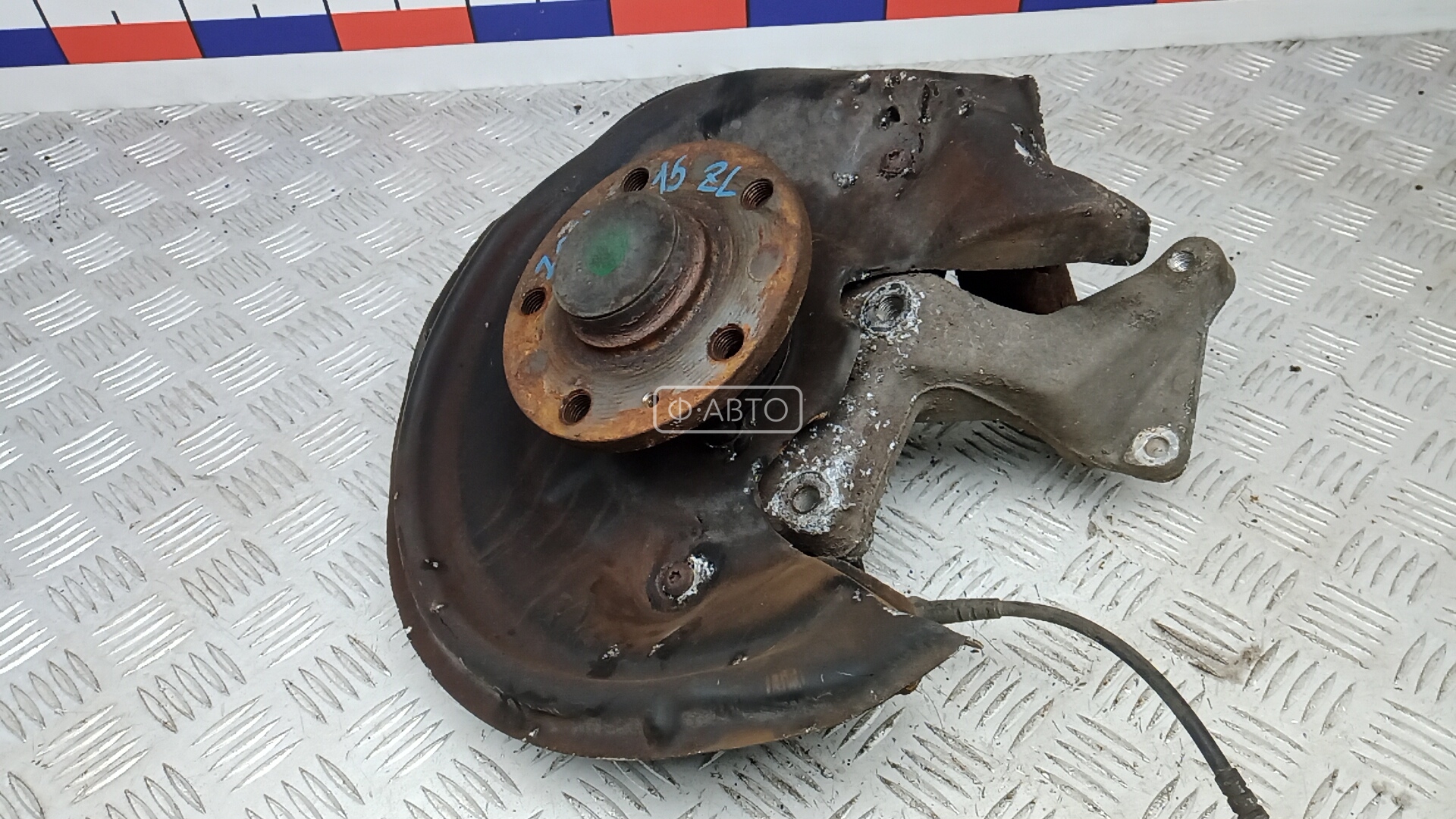 Ступица задняя левая