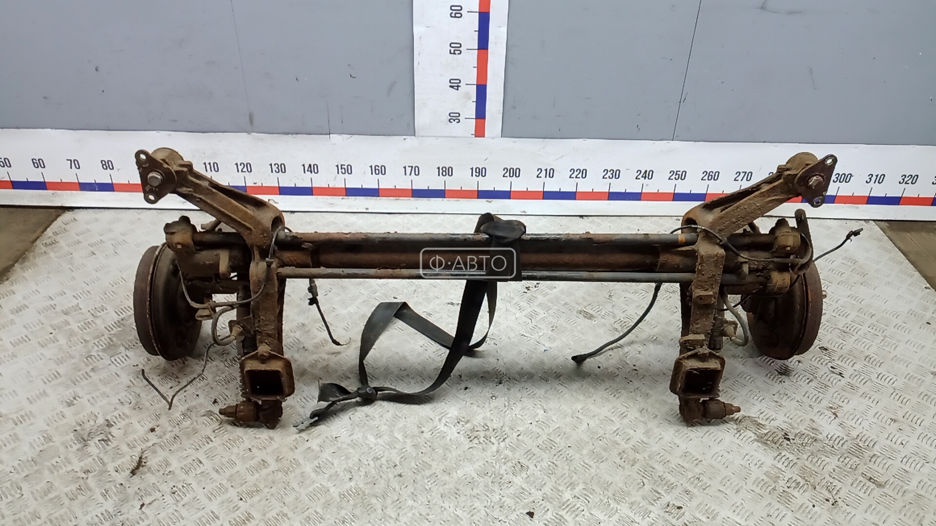 Балка задняя