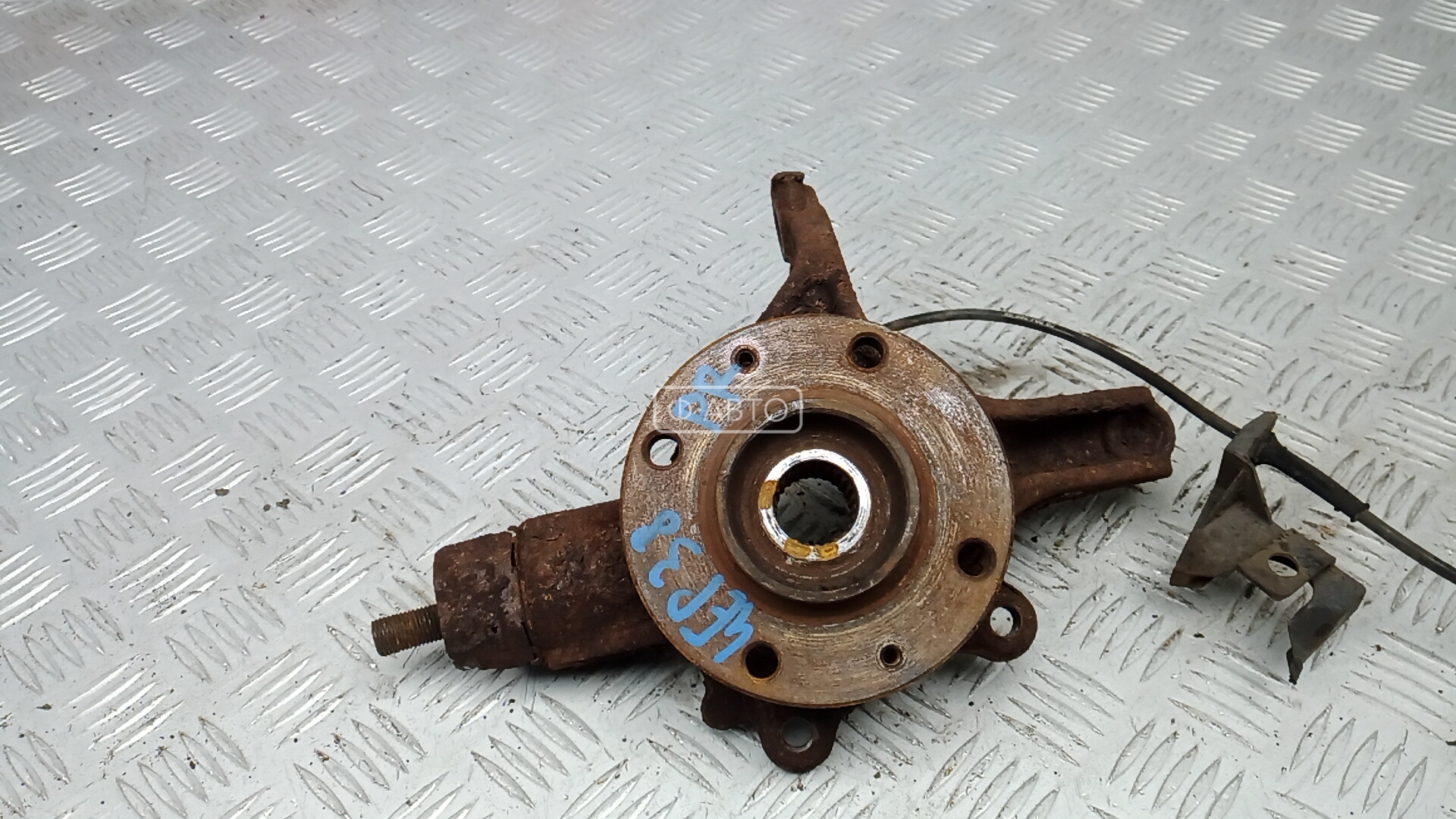 Ступица передняя правая