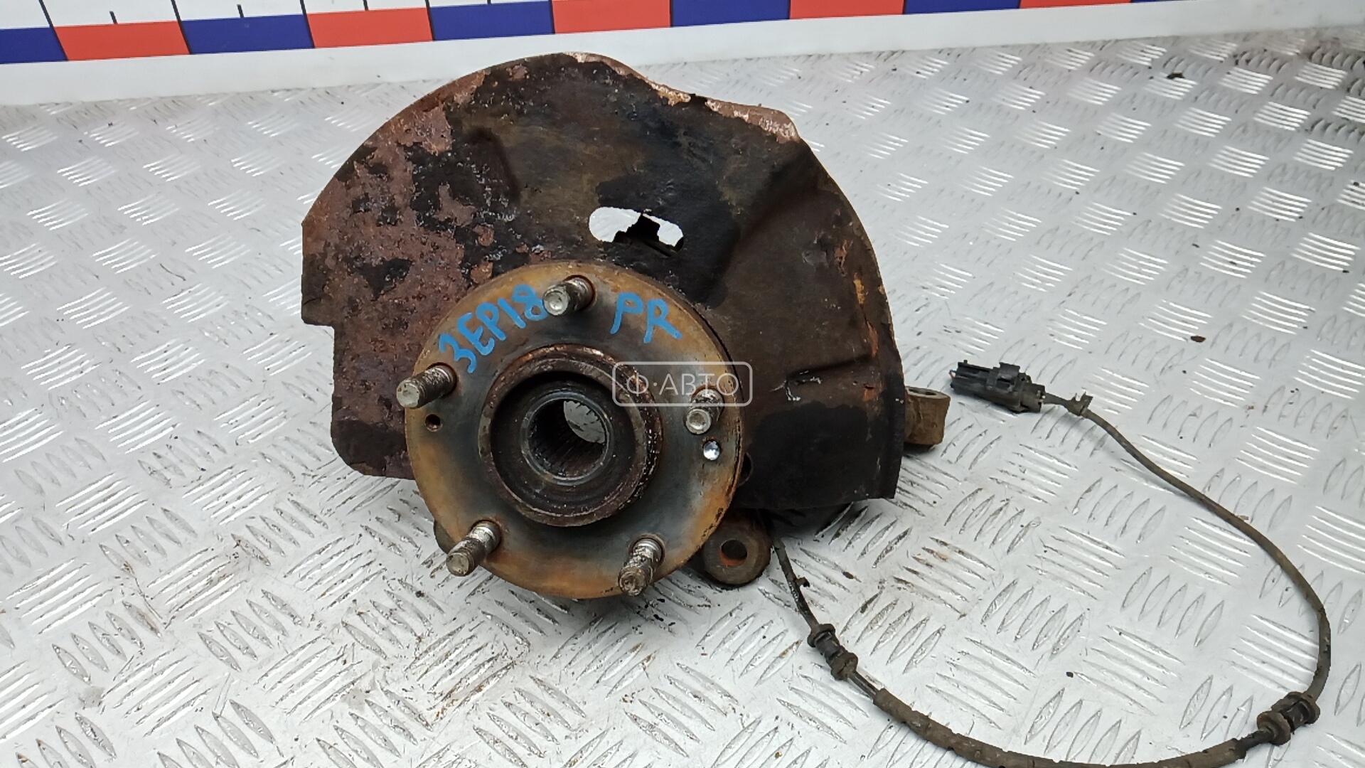 Ступица передняя правая