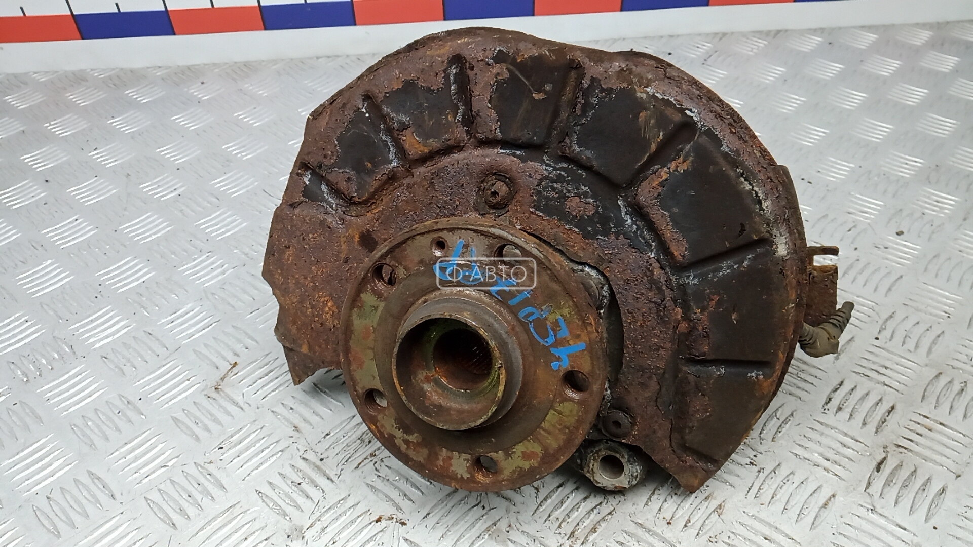 Ступица передняя правая