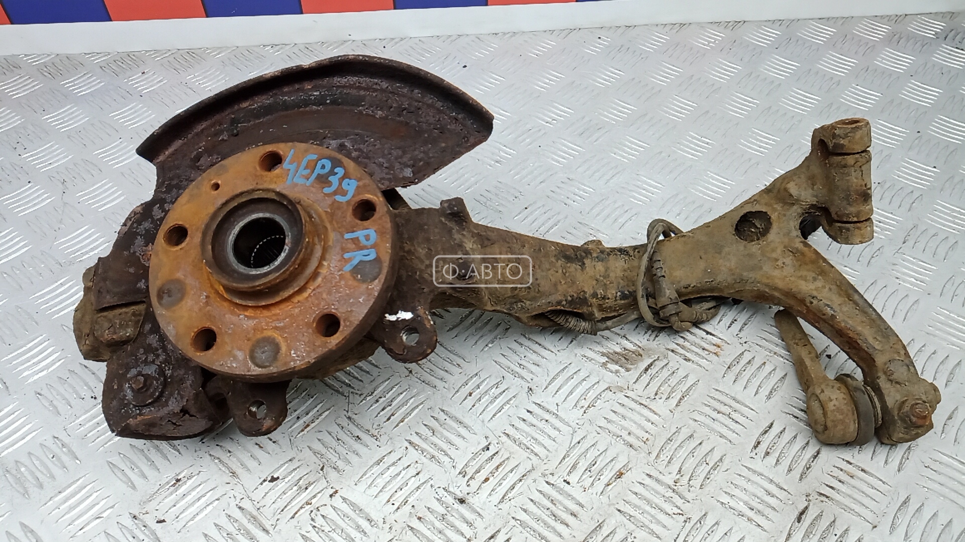 Ступица передняя правая