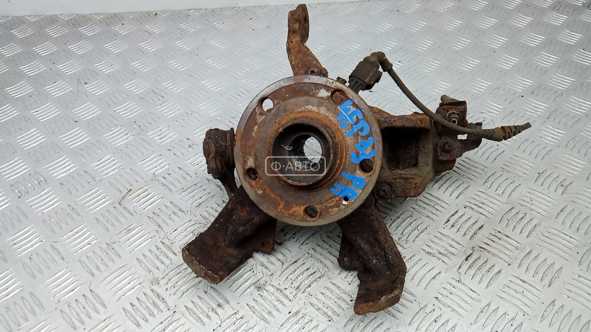 Ступица передняя правая