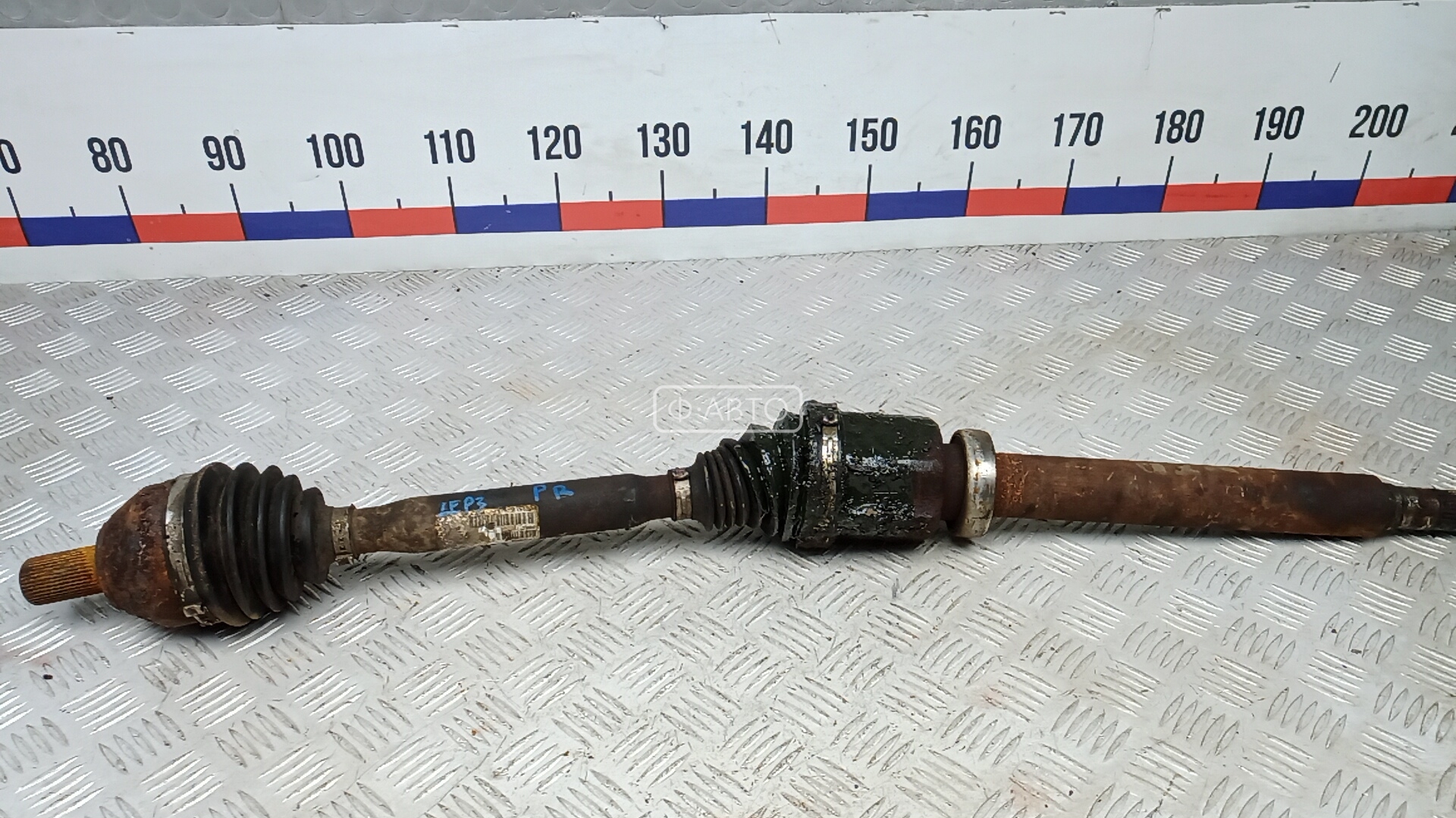 Привод передний правый