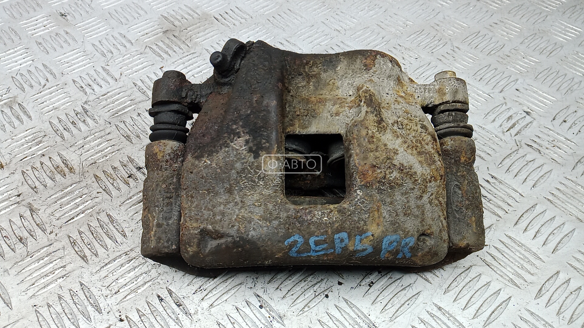 Суппорт тормозной передний правый