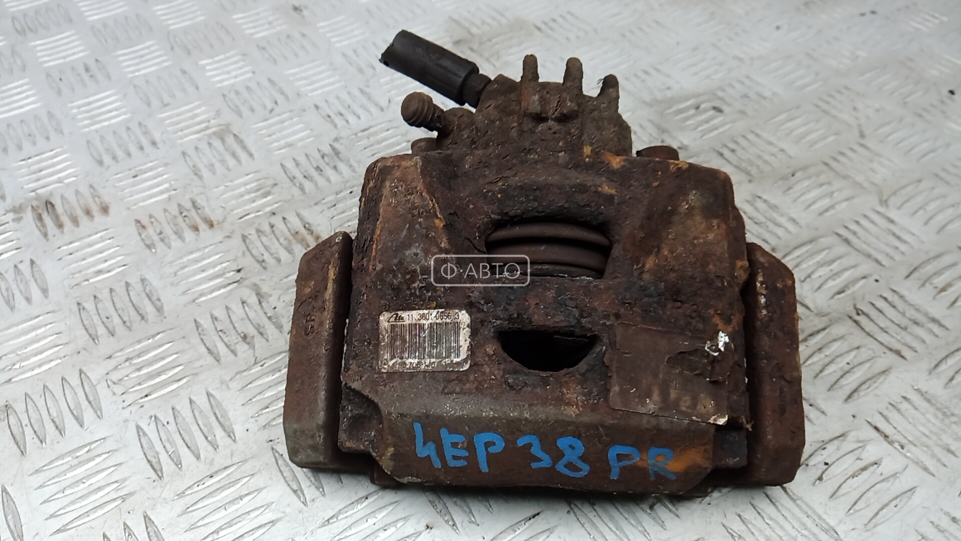 Суппорт тормозной передний правый