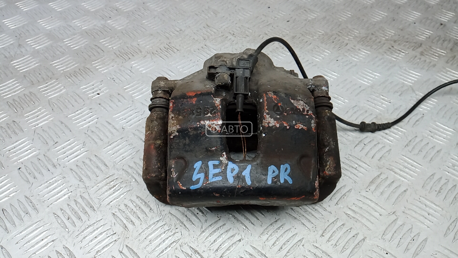 Суппорт тормозной передний правый