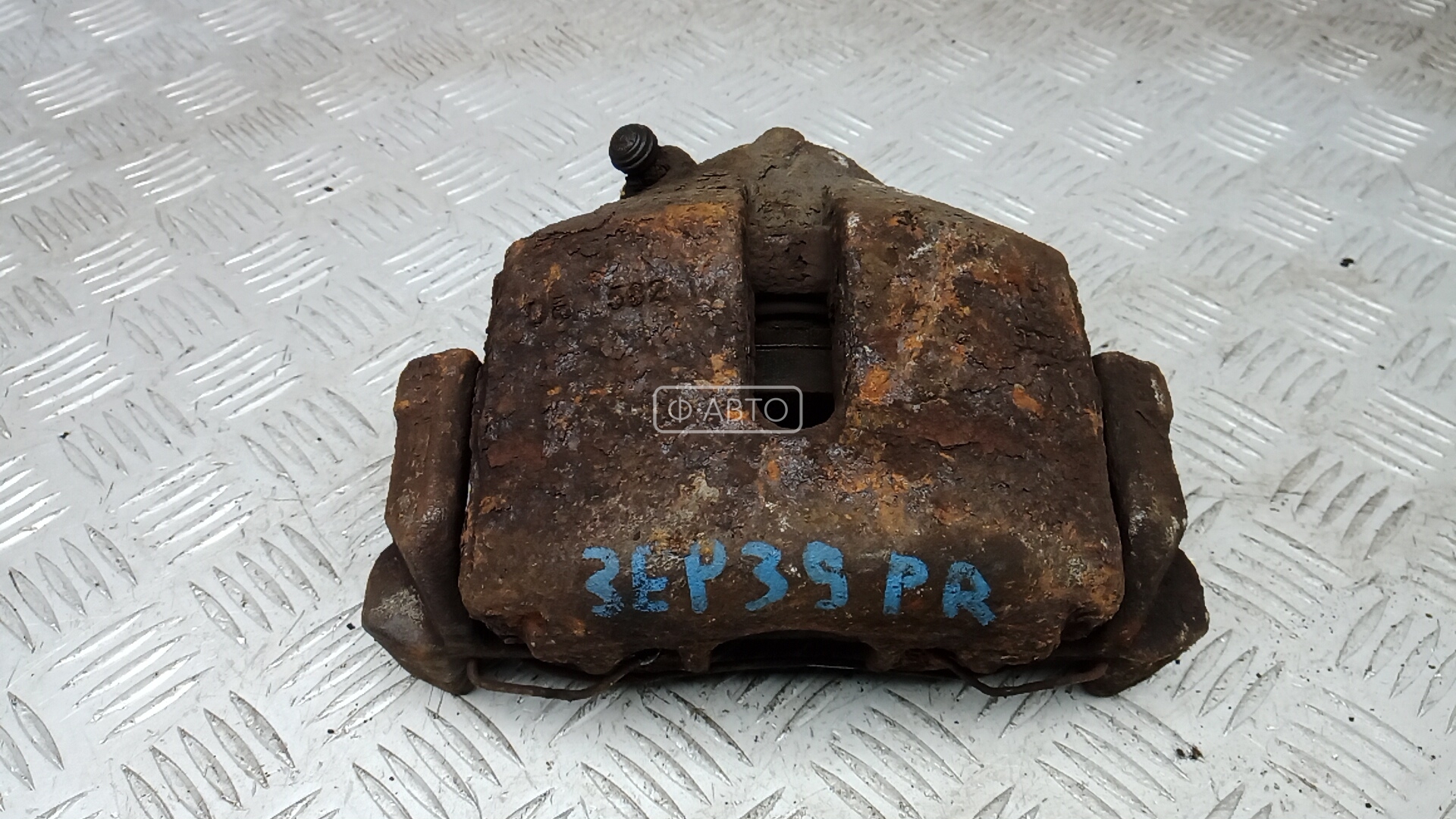 Суппорт тормозной передний правый