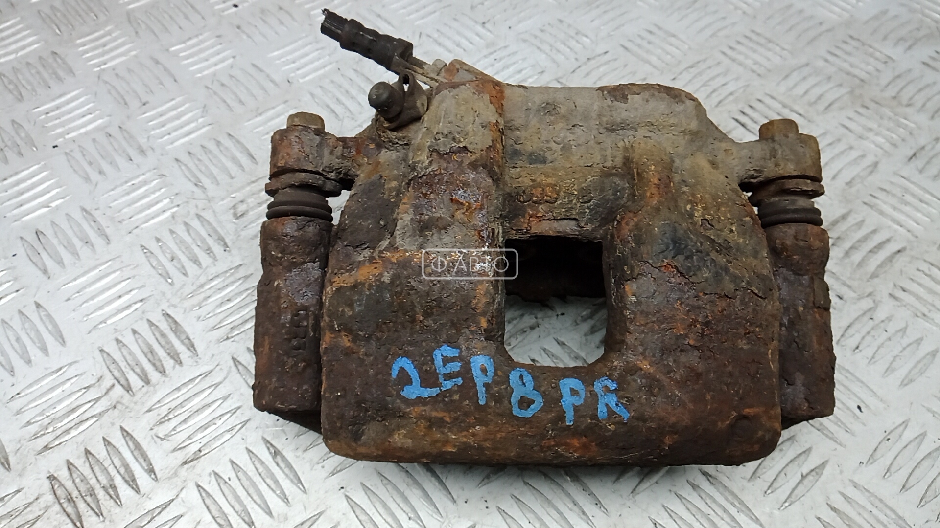 Суппорт тормозной передний правый