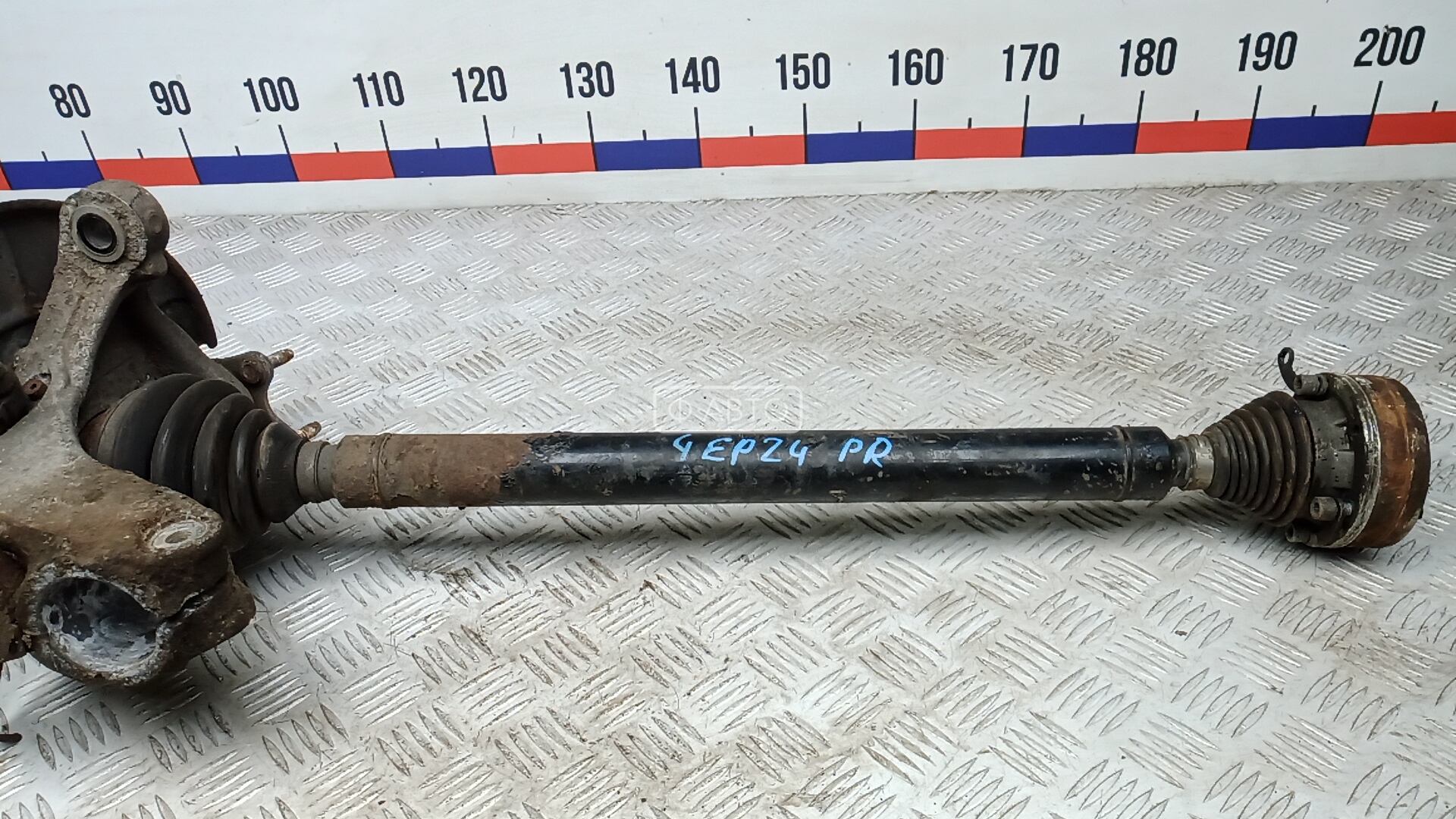 Привод передний правый