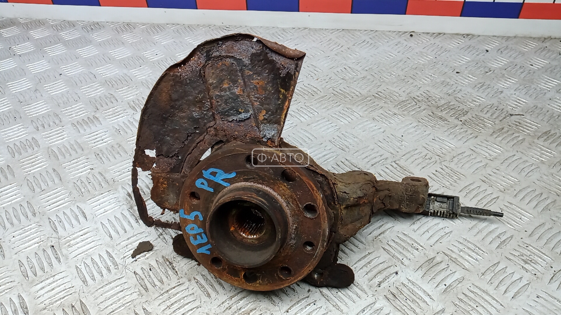 Ступица передняя правая