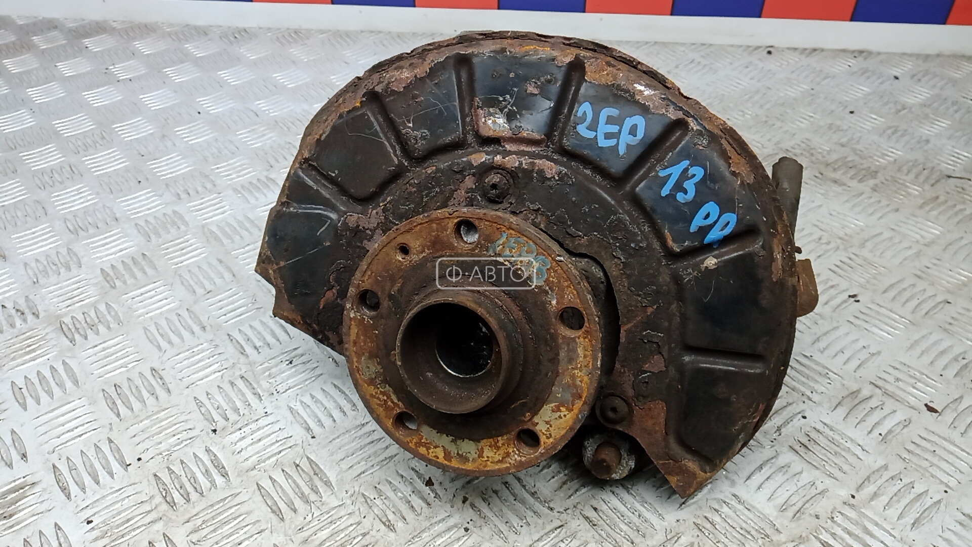 Ступица передняя правая