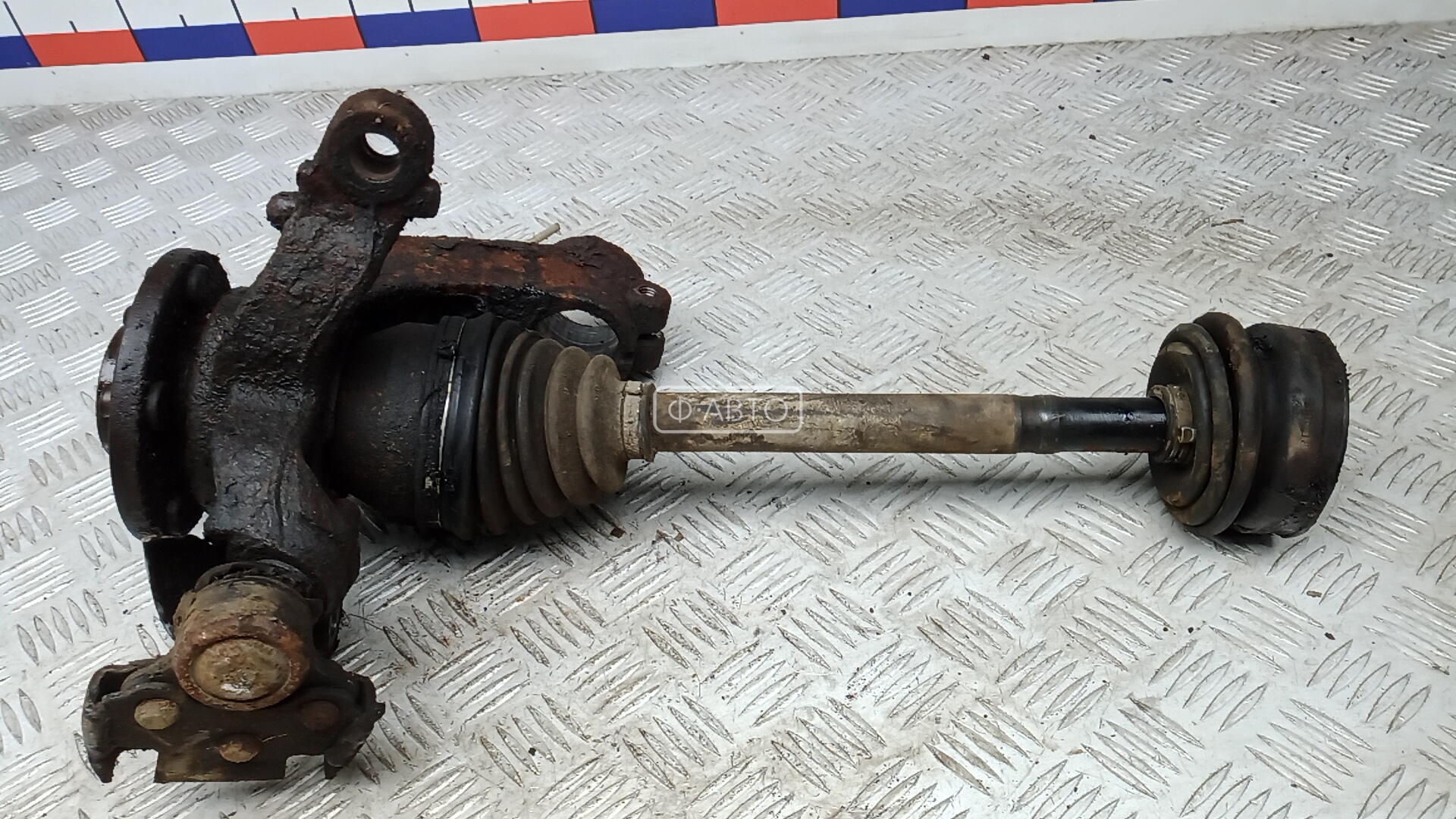 Привод передний левый