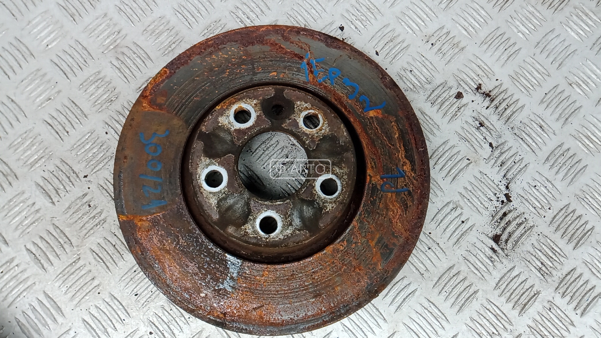 Диск тормозной передний