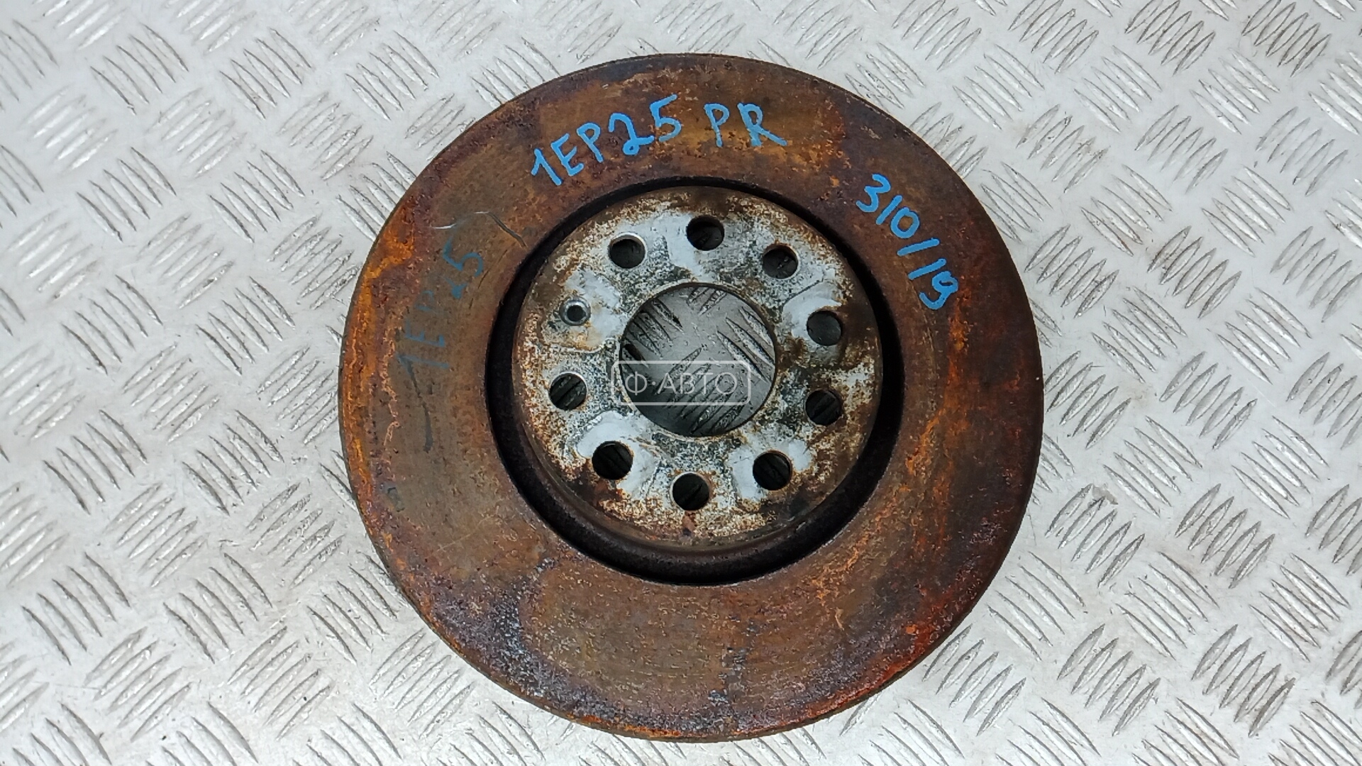 Диск тормозной передний