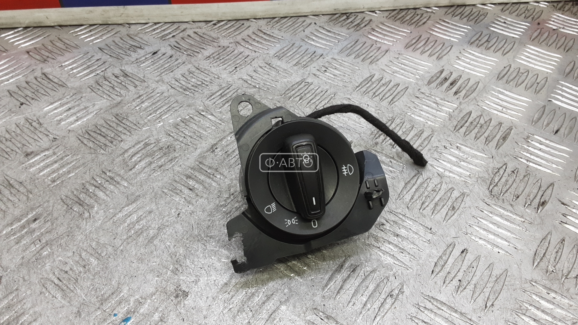 Переключатель света