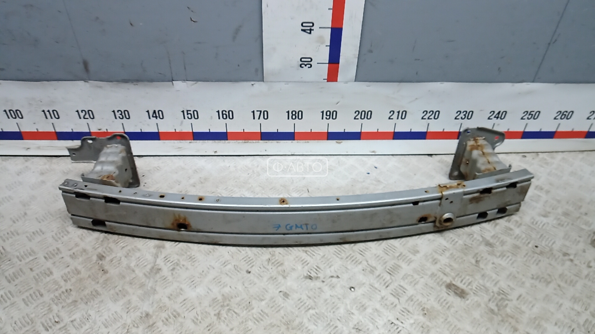 Усилитель бампера передний (кронштейн)