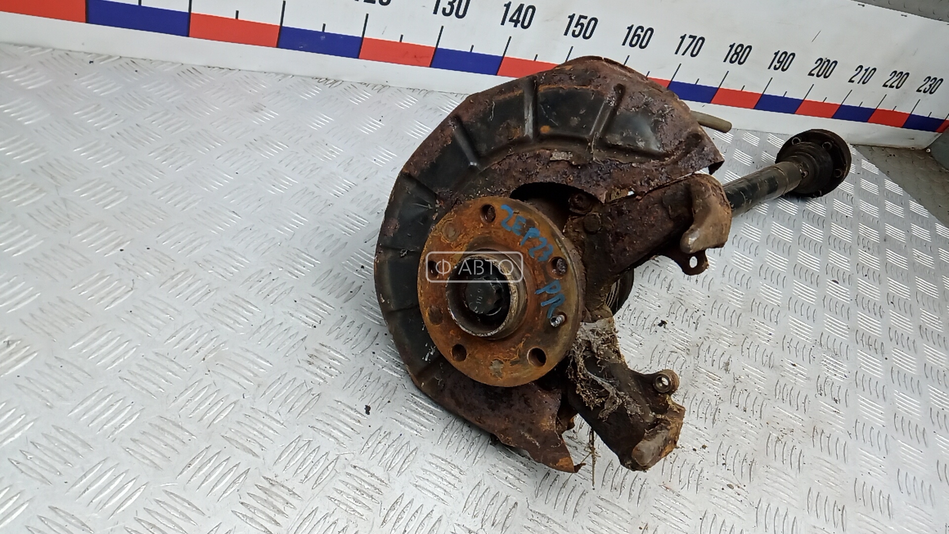 Ступица передняя правая