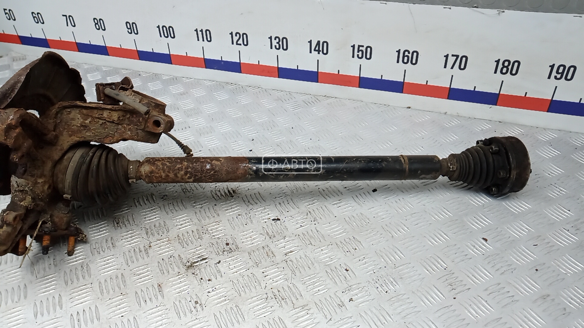 Привод передний правый