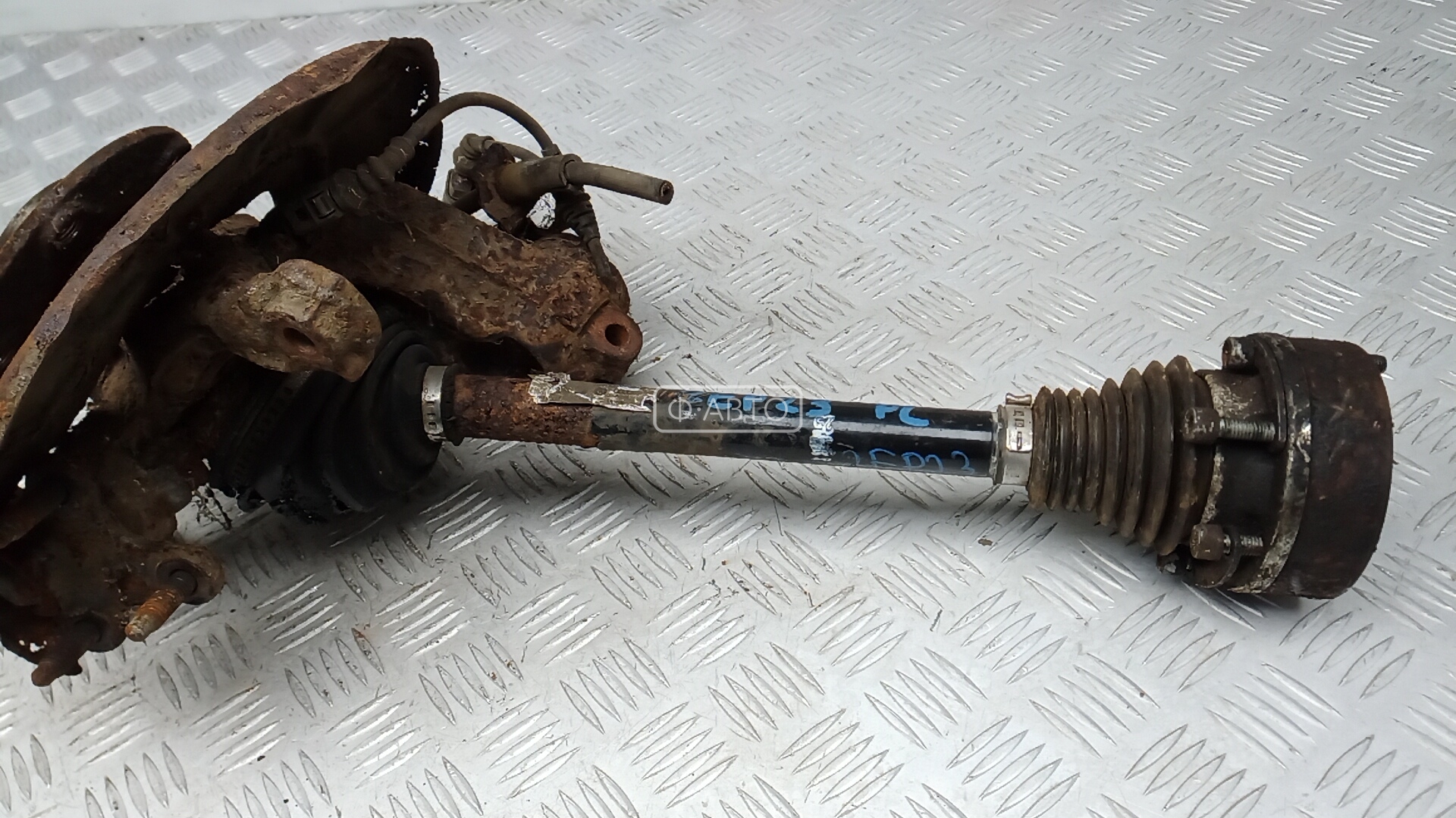 Привод передний левый