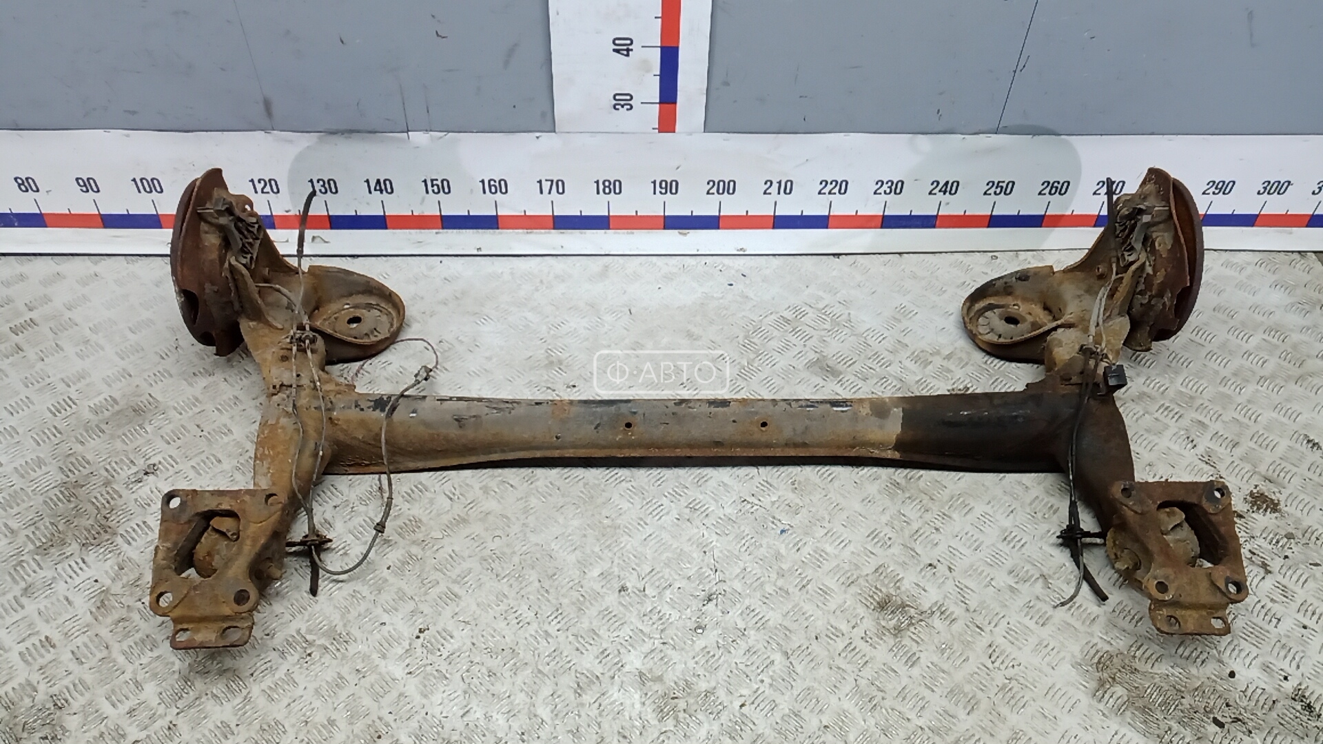 Балка задняя