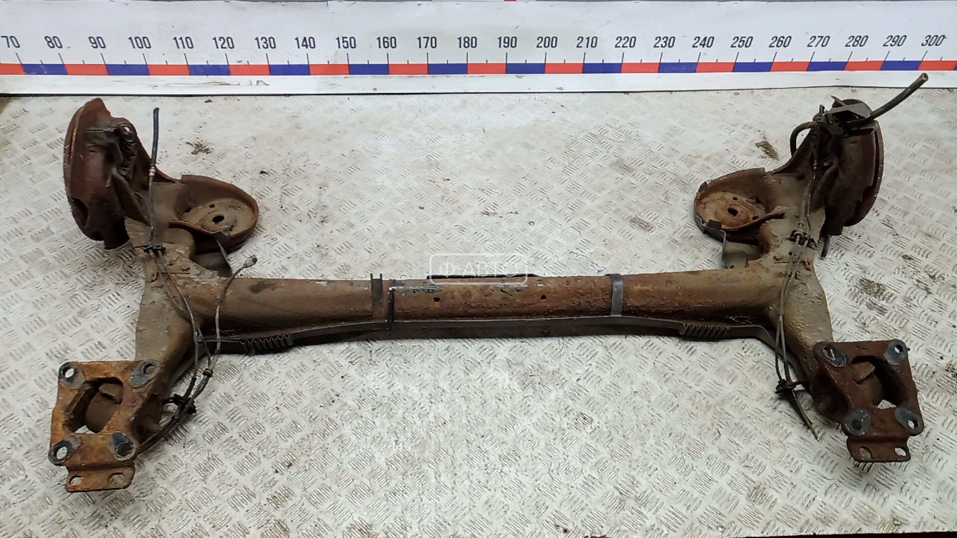 Балка задняя