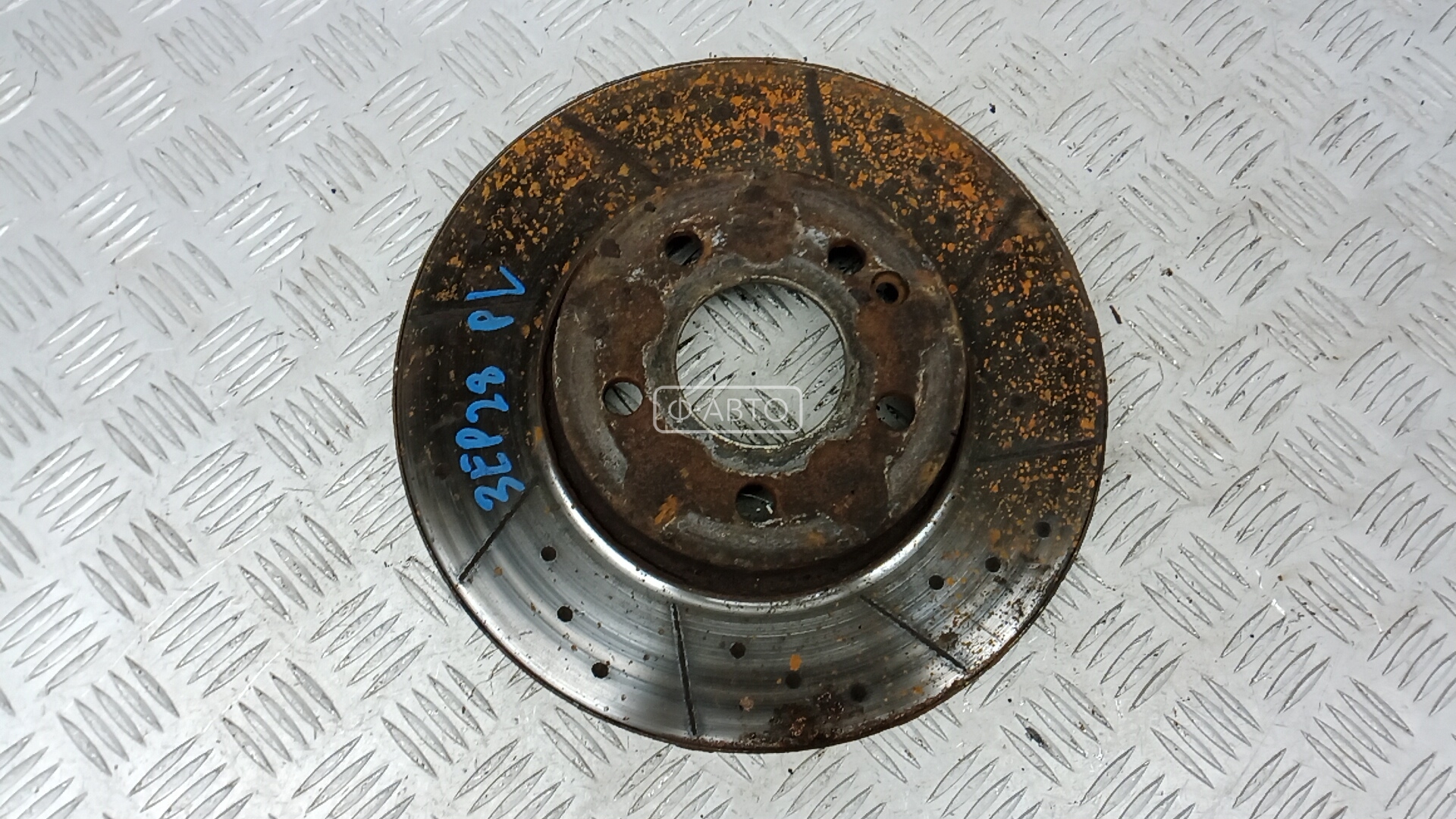 Диск тормозной передний