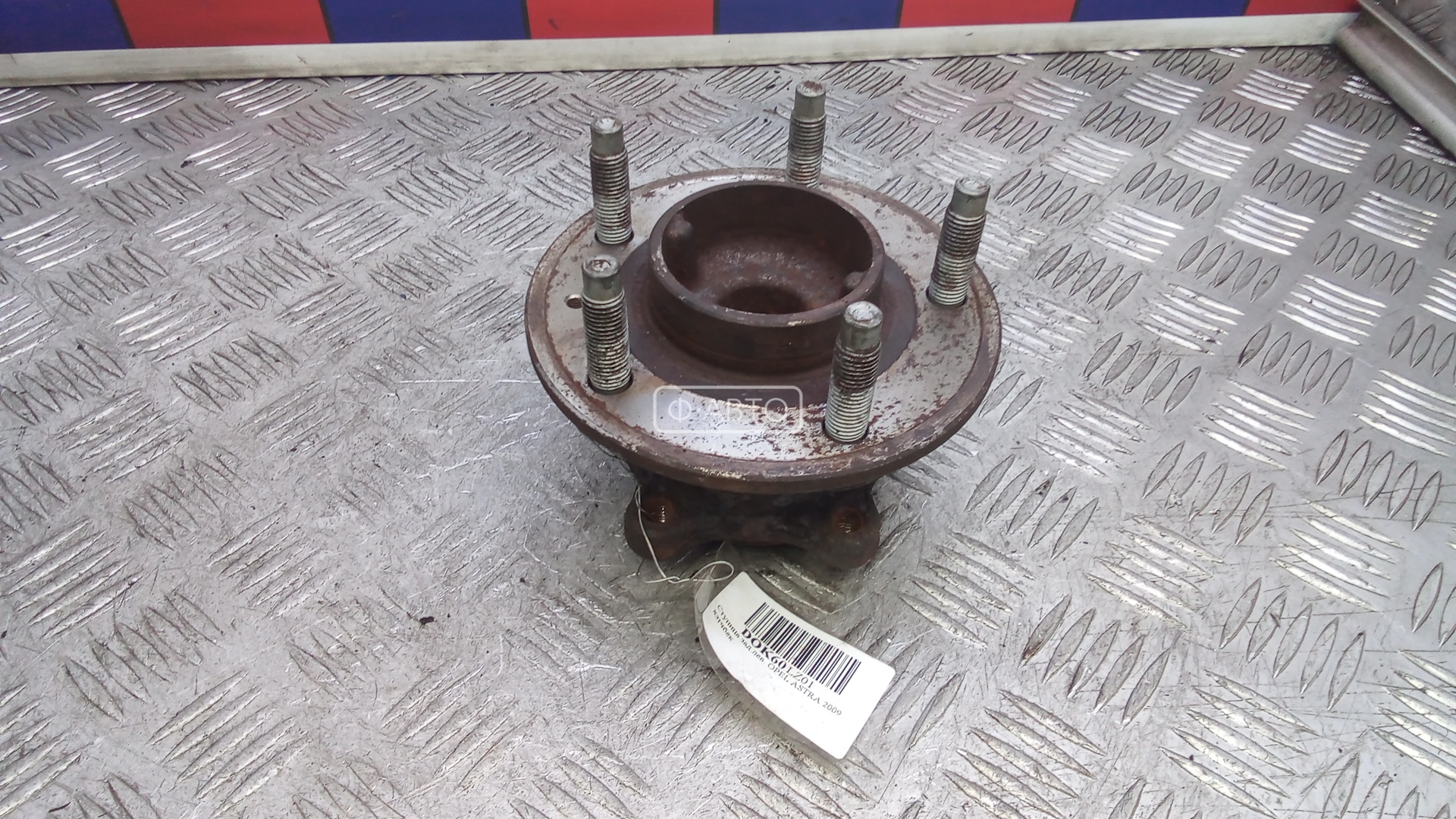 Ступица задняя левая