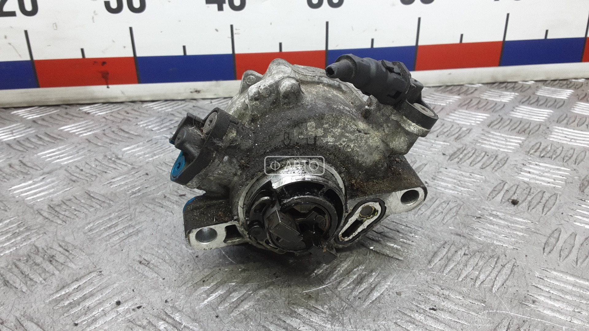 Насос вакуумный