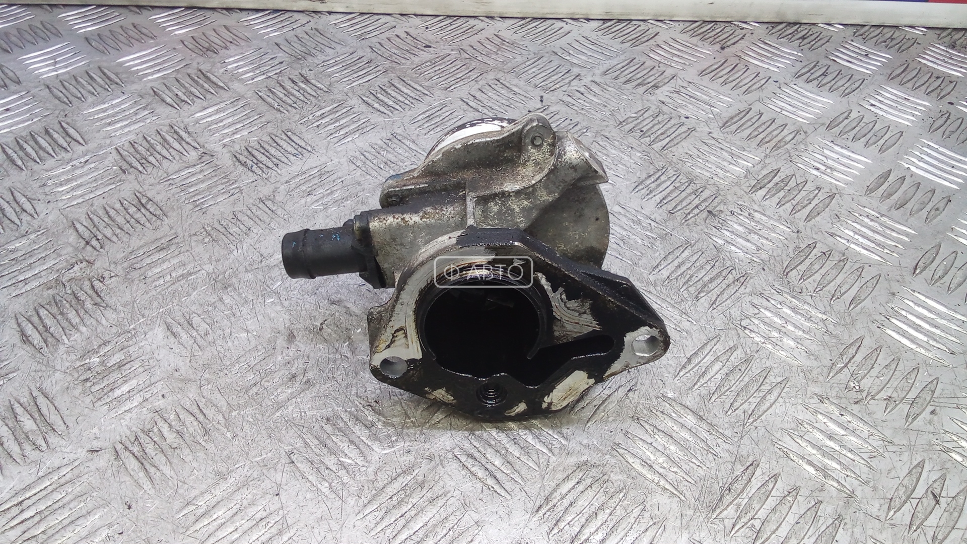 Насос вакуумный