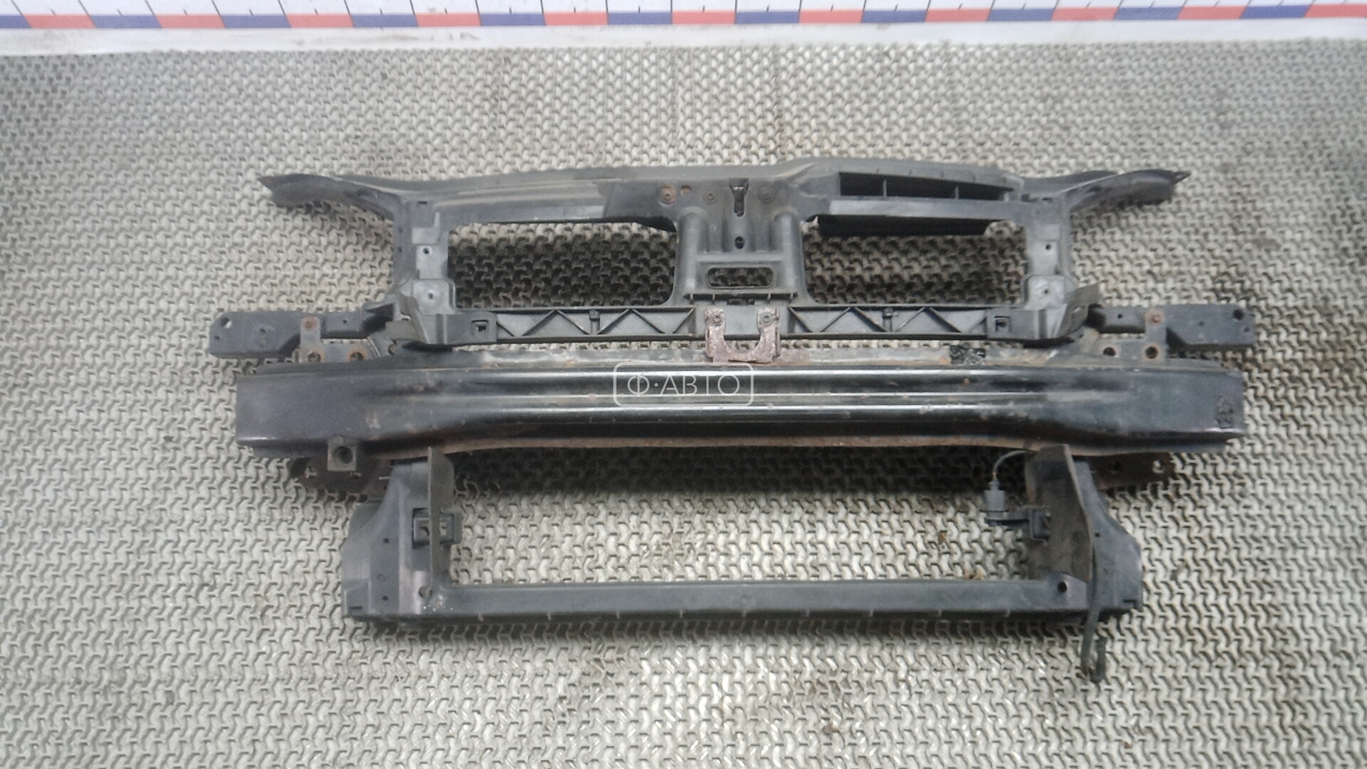 Передняя панель крепления облицовки (телевизор)