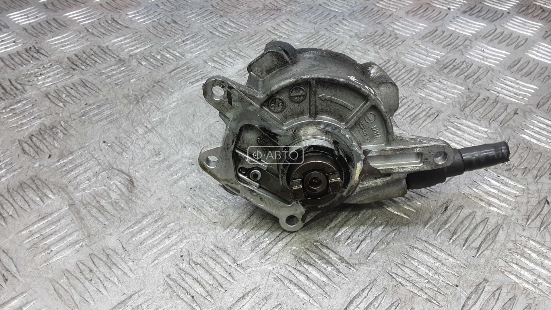 Насос вакуумный