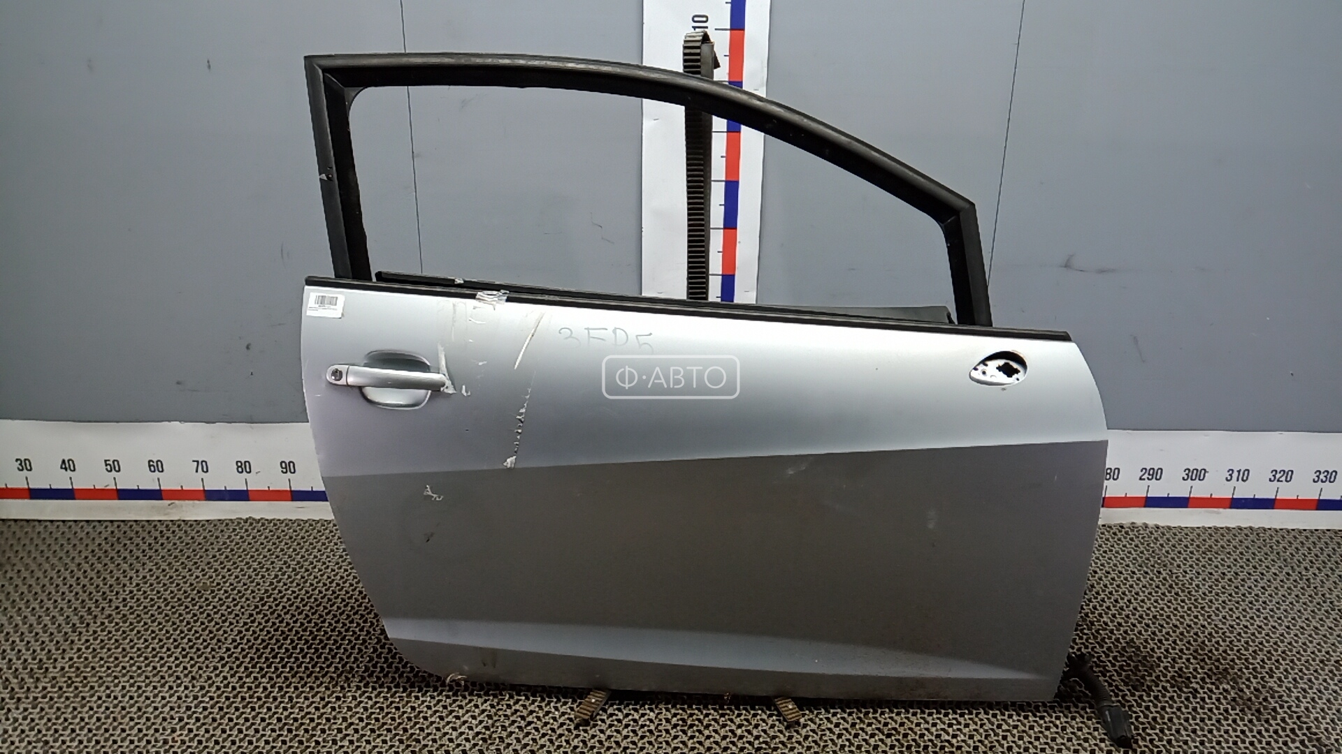 Дверь передняя правая