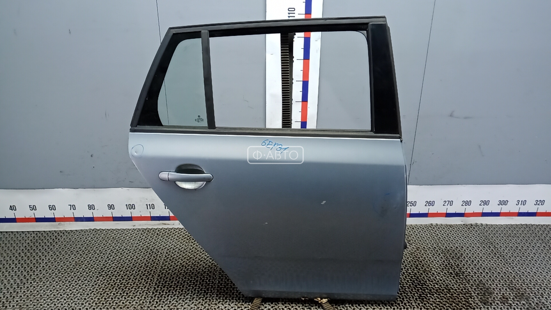 Дверь задняя правая