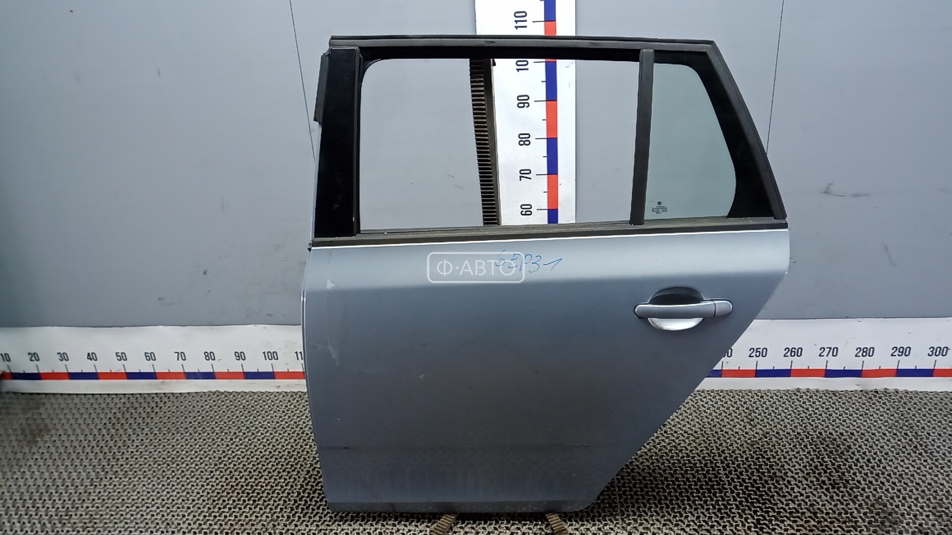 Дверь задняя левая