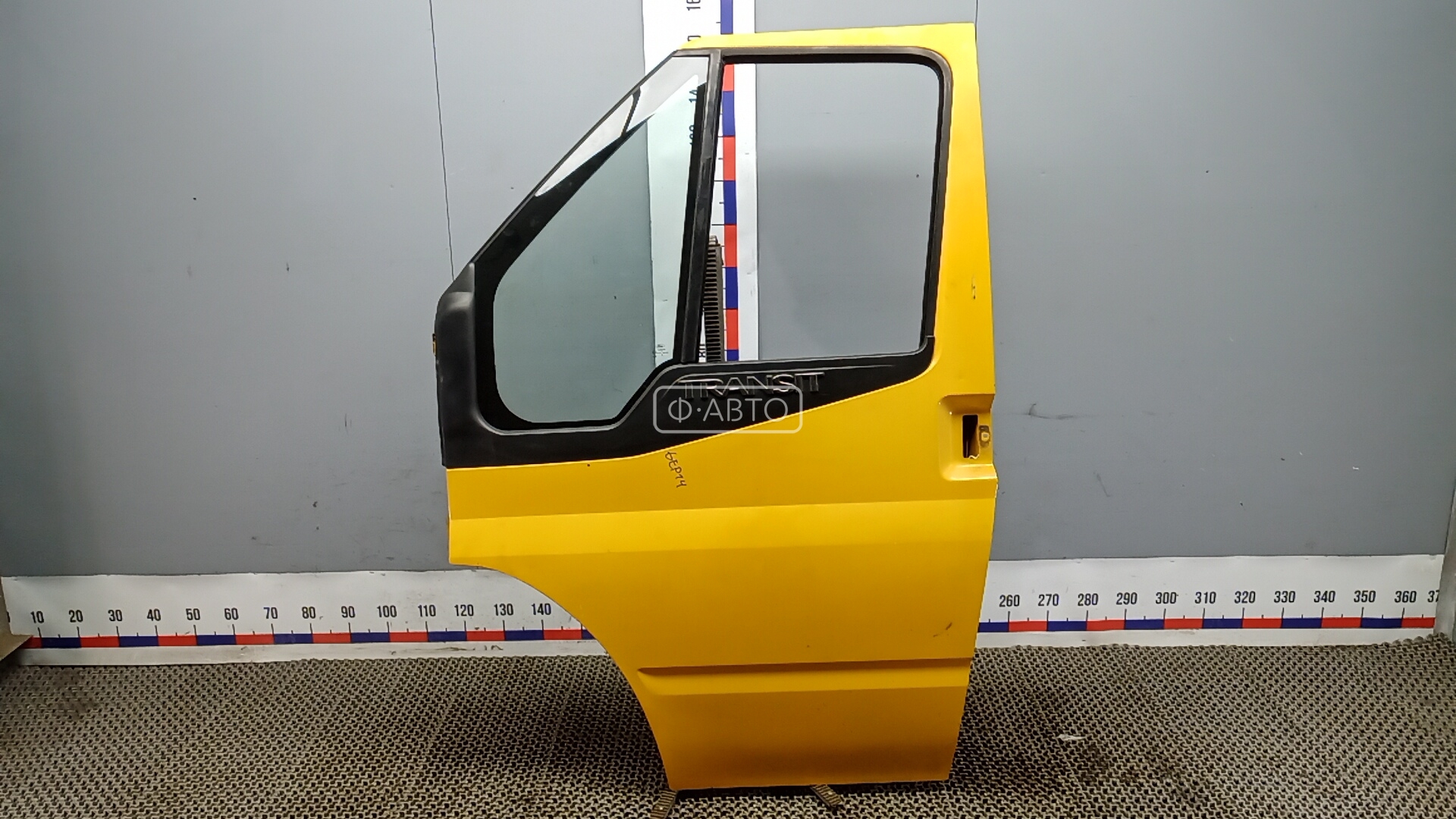 Дверь передняя левая