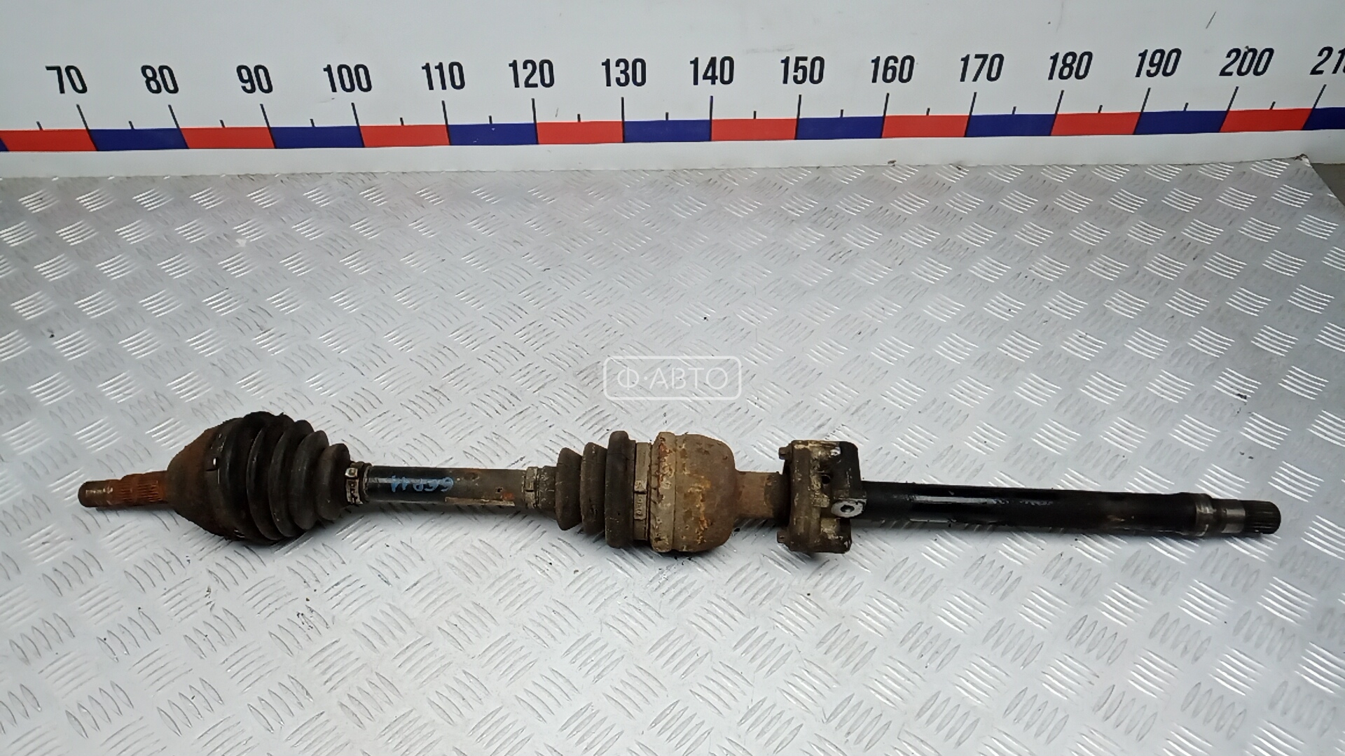 Привод передний правый