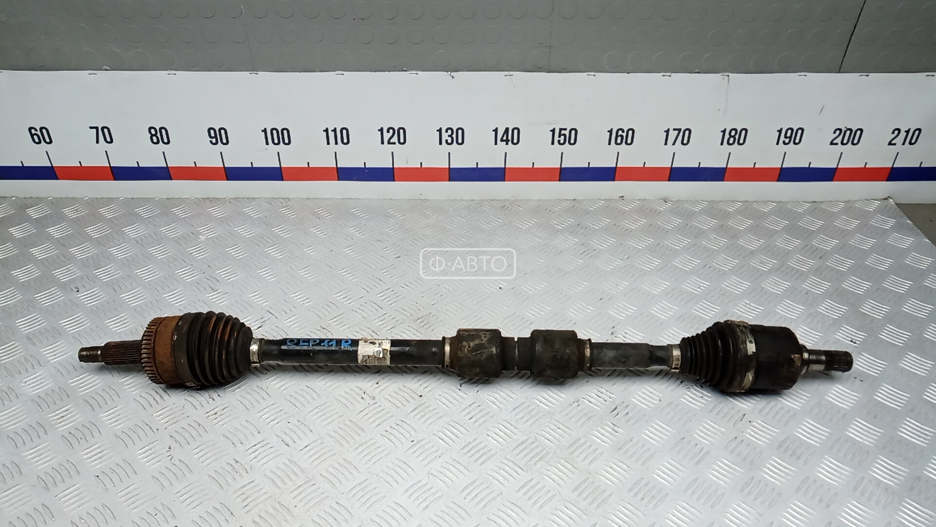 Привод передний правый