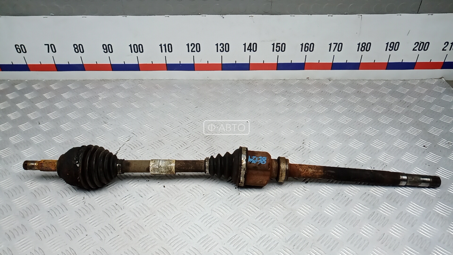 Привод передний правый