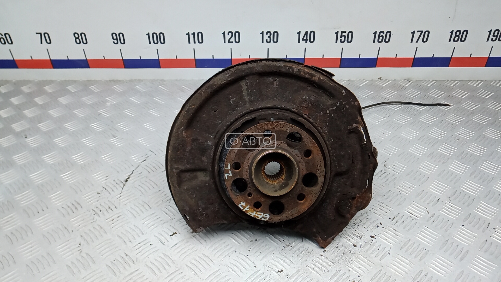 Ступица задняя левая