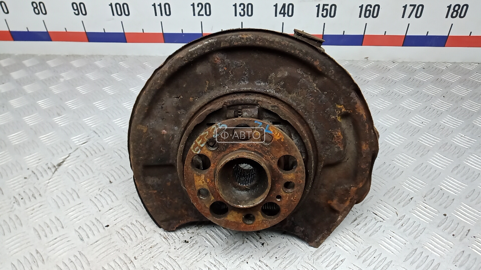 Ступица задняя левая