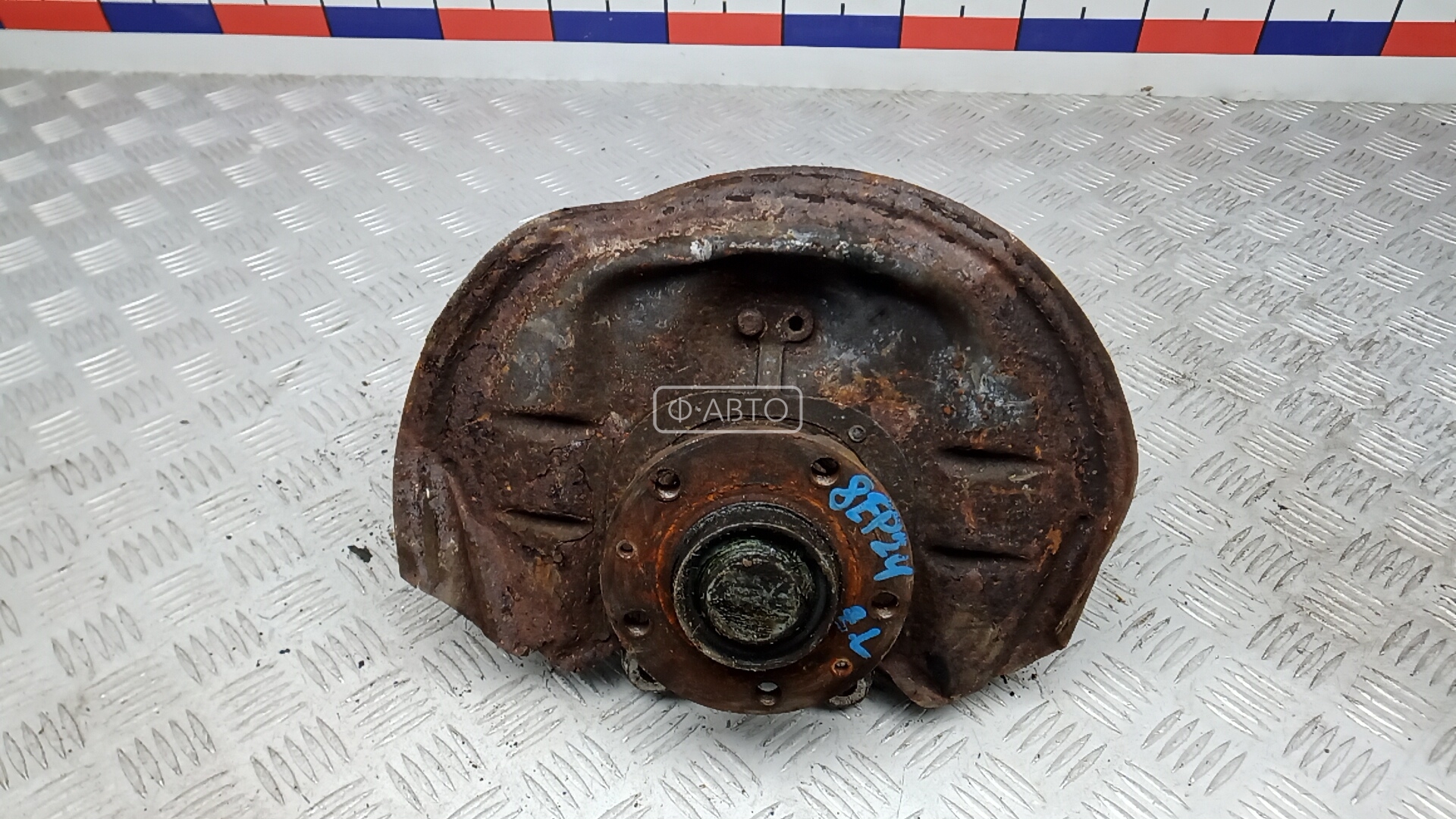 Ступица задняя левая
