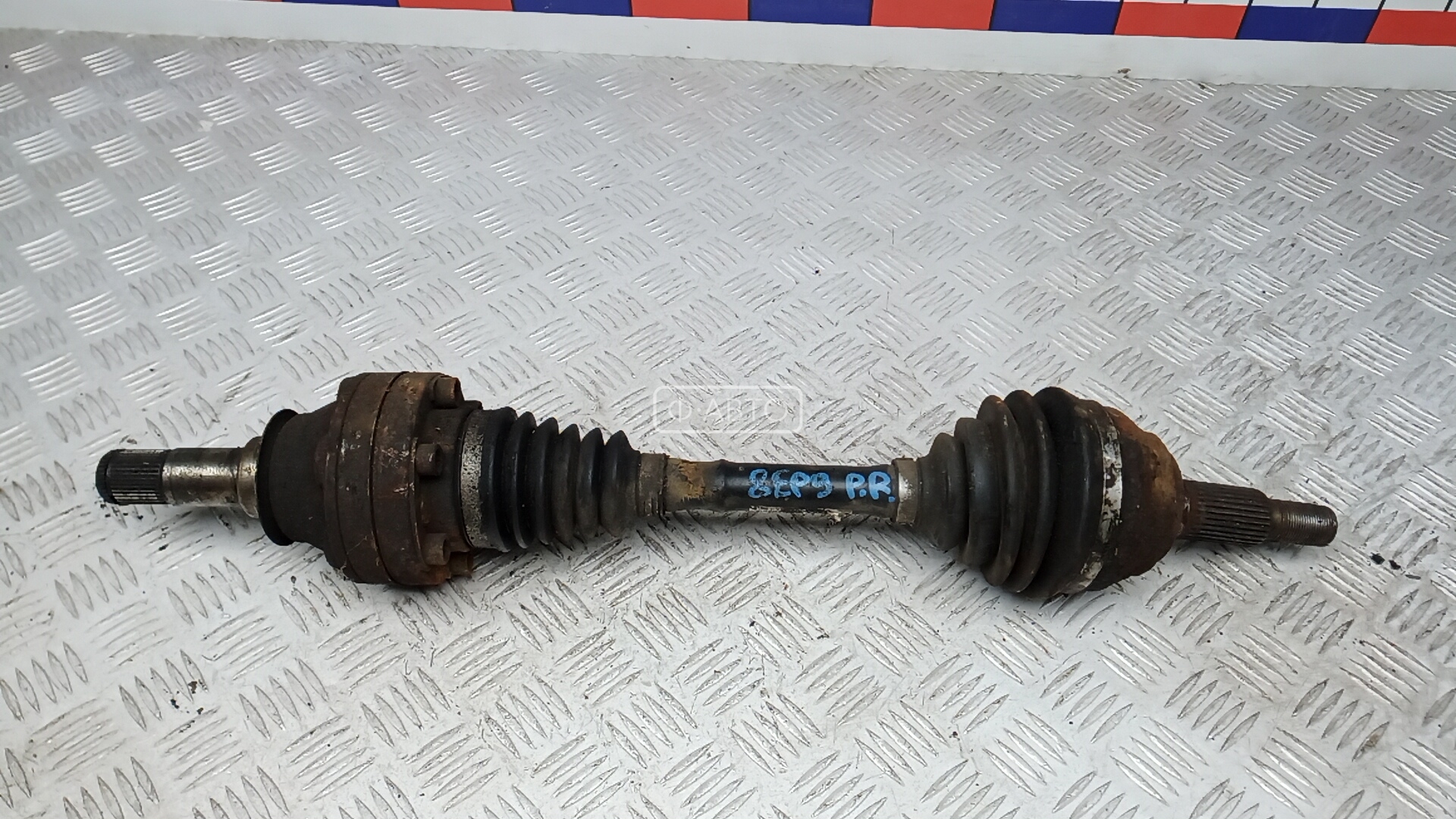 Привод передний правый