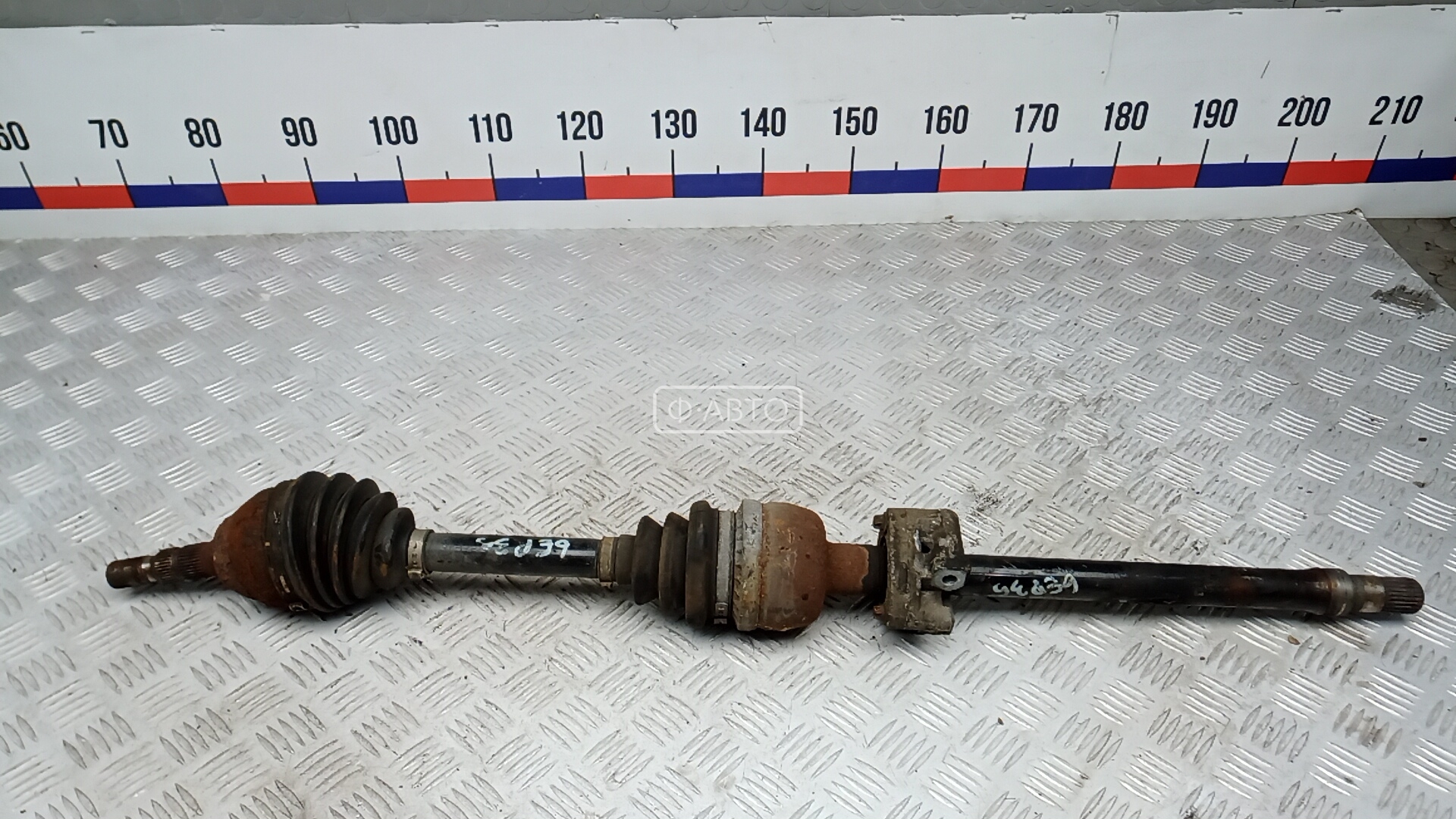 Привод передний правый