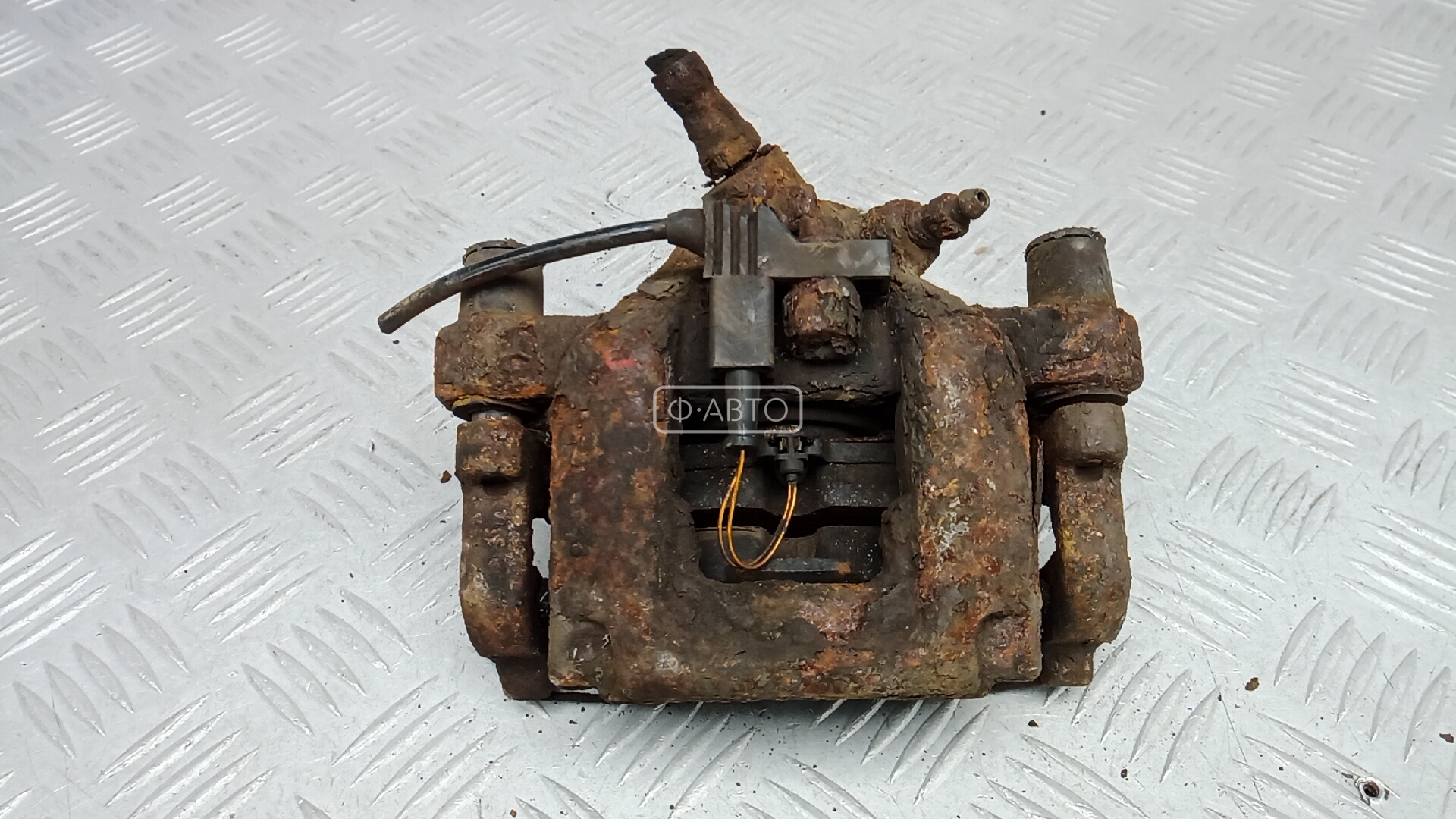 Суппорт тормозной задний правый