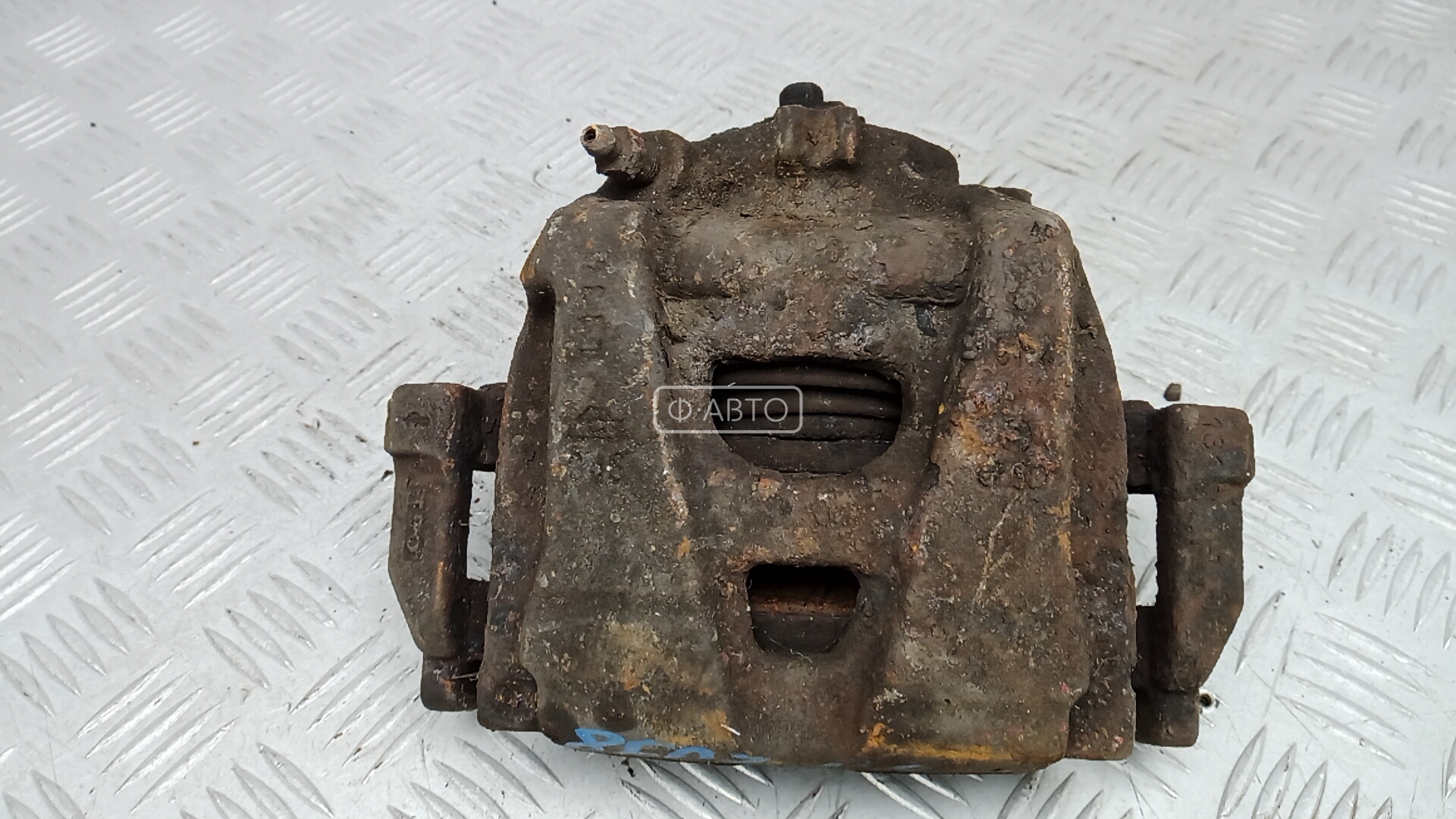 Суппорт тормозной передний правый