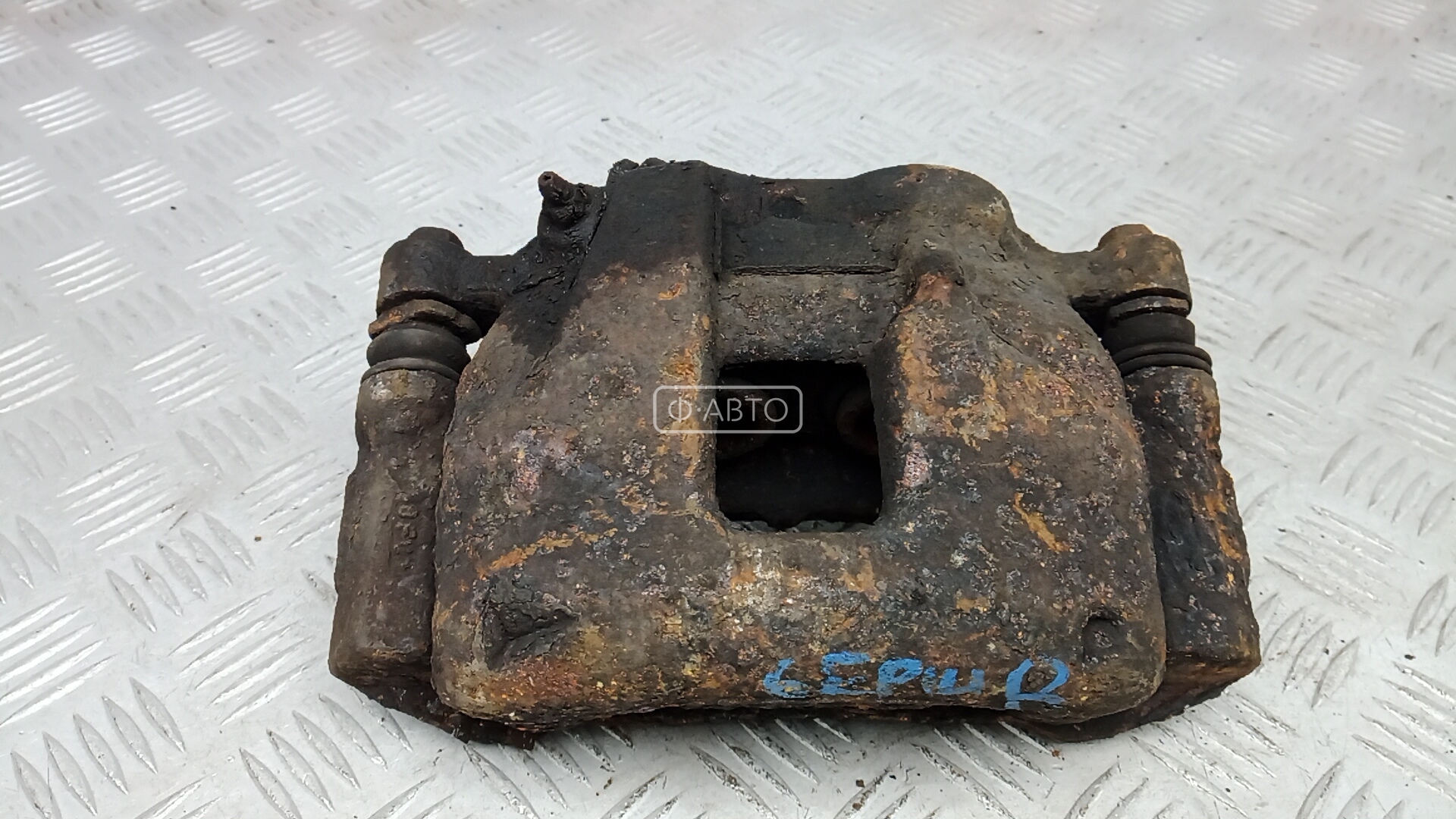 Суппорт тормозной передний правый