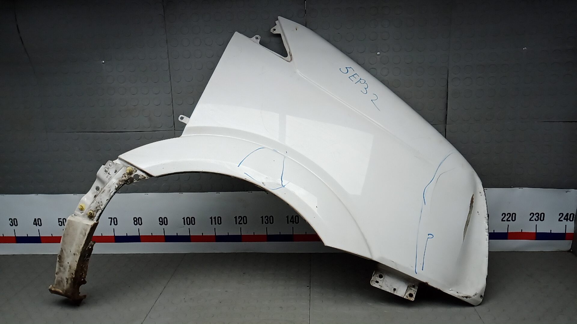 Крыло переднее правое VOLKSWAGEN CRAFTER 1